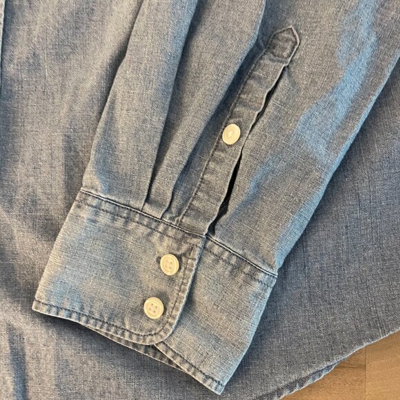 J Crew Women's Light Chambray Button-down Shirt, Size L - Picture 6 of 7